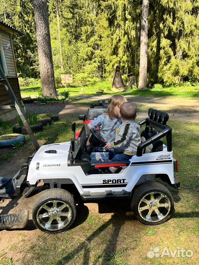 Детский электромобиль