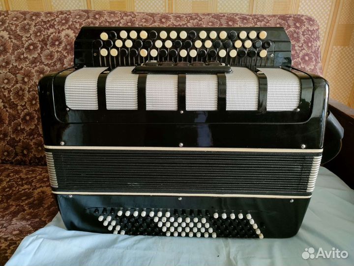 Баян концертный многотембровый