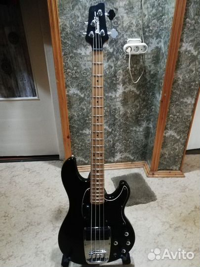 Бас ру. Бас-гитара Ibanez atk300.