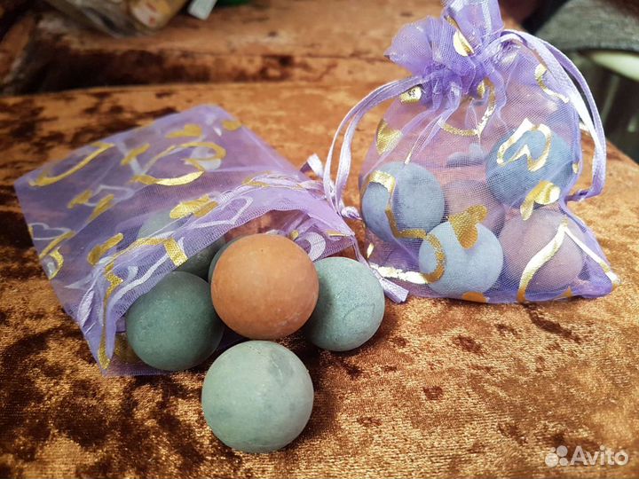 Морские ракушки.турмалиновые камушки