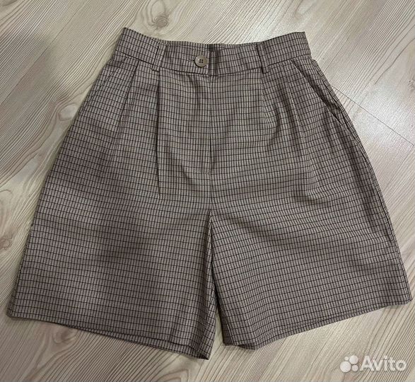 Шорты бермуды женские