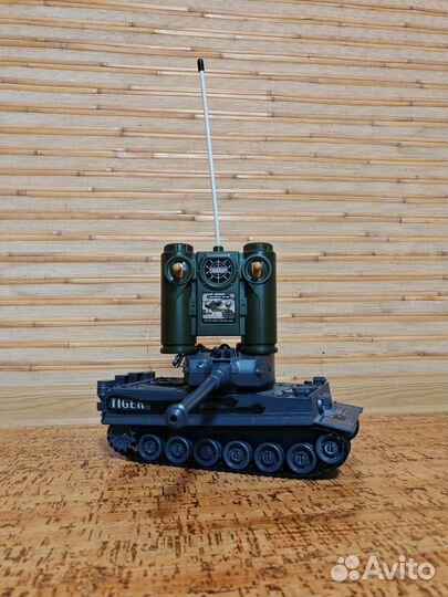Танк на радиоуправлении fights tiger