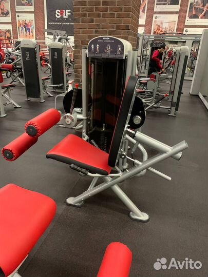 Грузоблочный тренажер сгибания ног сидя Panatta