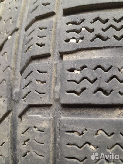 Kumho I'Zen RV Asymmetric 235/65 R17