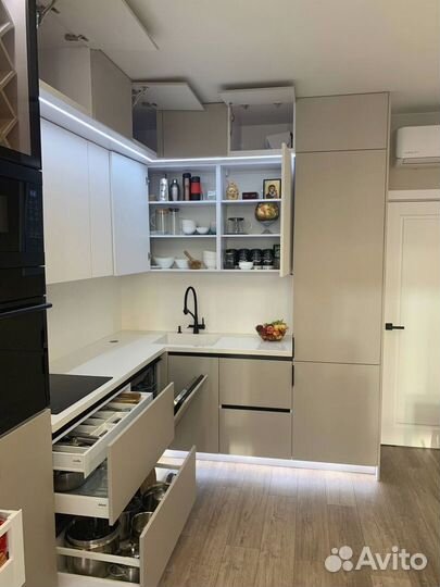 Кухонный гарнитур новый на заказ
