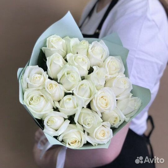 21 белая роза с доставкой