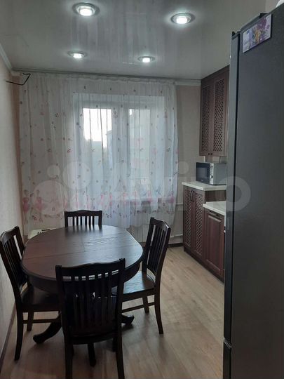 3-к. квартира, 65 м², 6/9 эт.