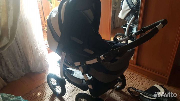 Прогулочная коляска-трансформер Adamex Young 3 в 1
