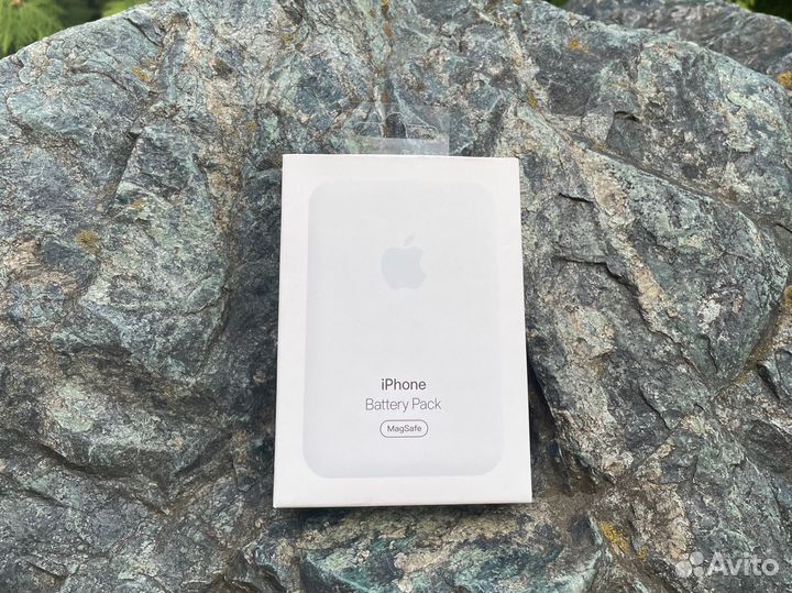 iPhone battery pack MagSafe повербанк
