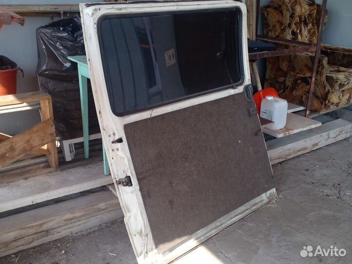 Mazda bongo дверь