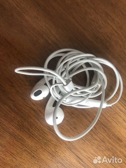 Наушники с микрофоном