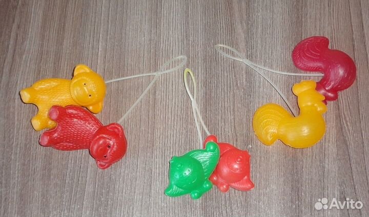 Игрушки разные пластмассовые СССР