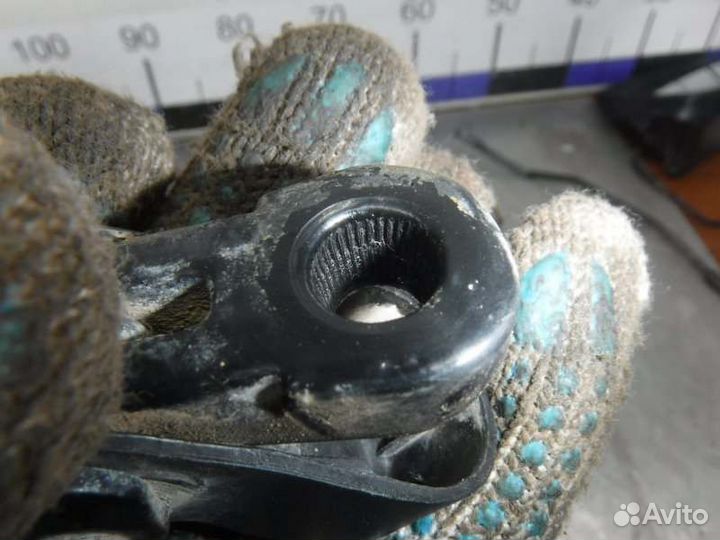 Поводок дворника задний Лада Калина 126 2012