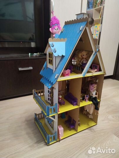 Домик кукольный дерево