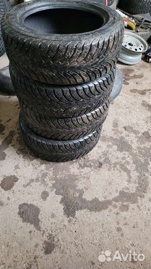 Sava Eskimo Stud 205/55 R16