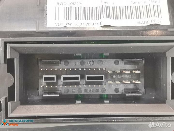 Щиток приборов (приборная панель) Volkswagen B6