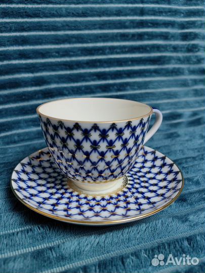 Фарфоровая чайная пара
