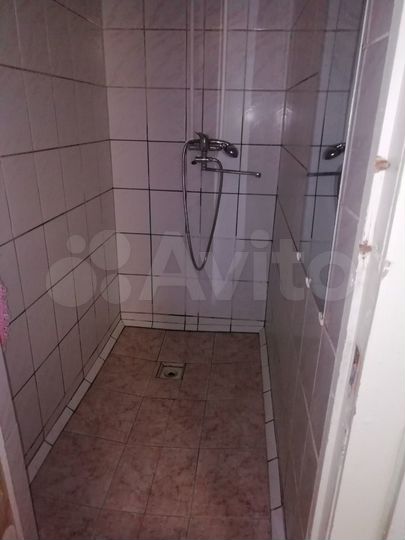 Комната 17 м² в 4-к., 2/5 эт.