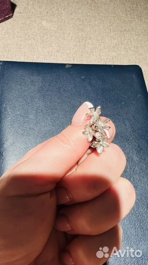 Золотые серьги с бриллиантами