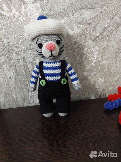 Вязаные игрушки ручной работы