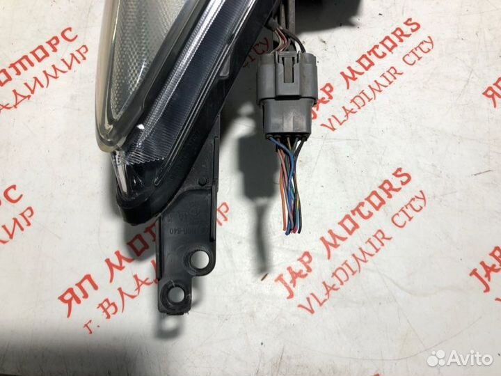 Фара ксеноновая левая Mazda 3 Bl хетчбек PE 2.0