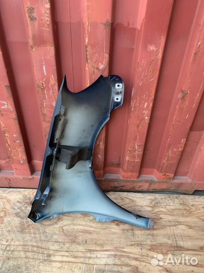 Переднее левое крыло Фольксваген Golf 6 универсал