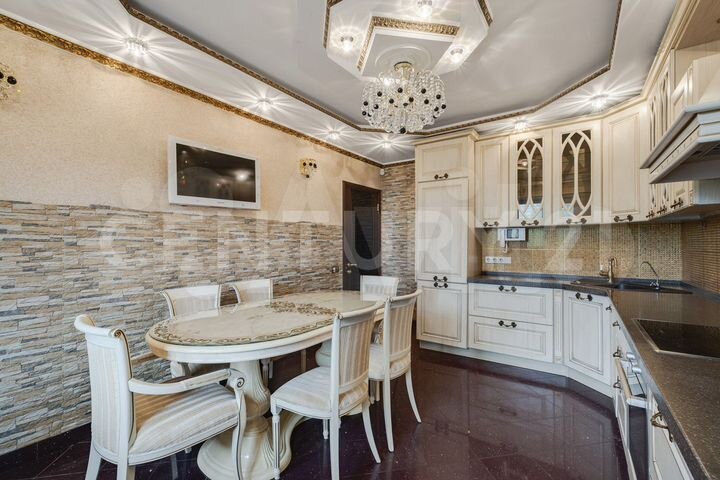 2-к. квартира, 77,7 м², 4/10 эт.