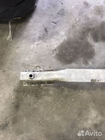 Opel astra h усилитель заднего бампера