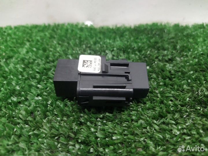 Кнопка сброса пробега Audi A4