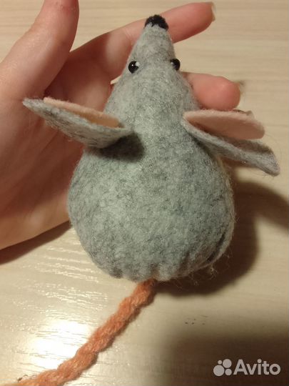 Игрушка мышь из фетра