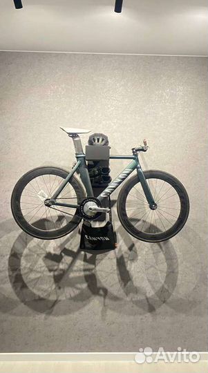 Крепление на стену для велосипеда