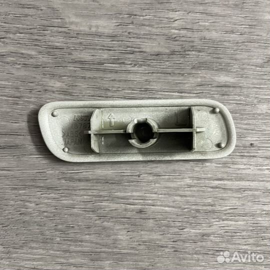 Крышка омывателя фар Pajero/Montero 06-18 FR LH