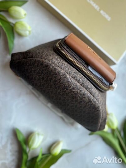 Сумка Michael Kors Maisie