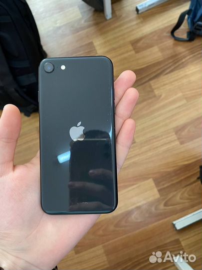 iPhone SE (2020), 64 ГБ