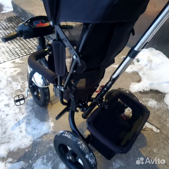 Трехколесный велосипед