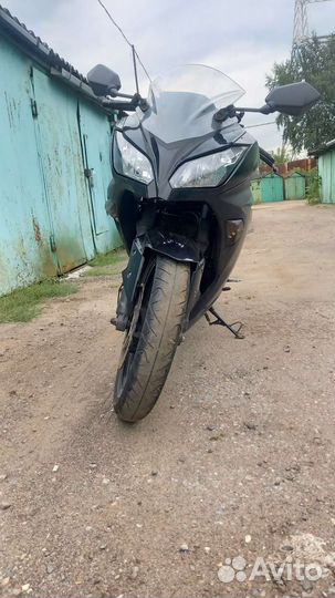 Спортбайк Kawasaki 300 abs