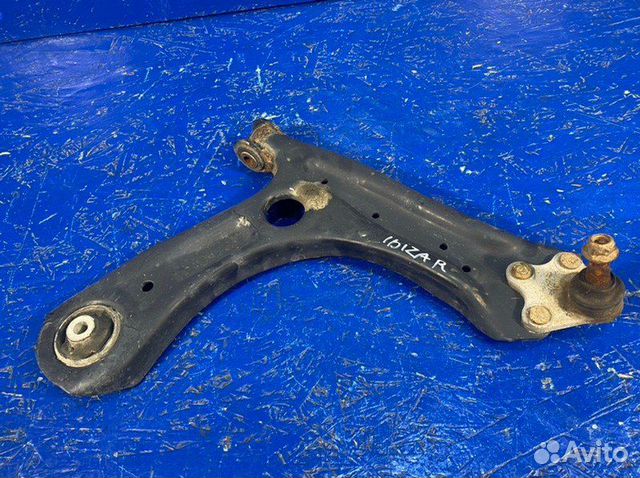 Рычаг нижний передний правый Seat Ibiza 6J cbzb