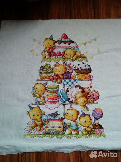 Вышитая картина