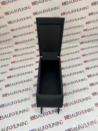 Бар (подлокотник) для LADA Largus