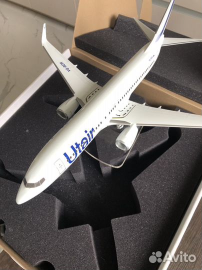 Модель самолета Utair