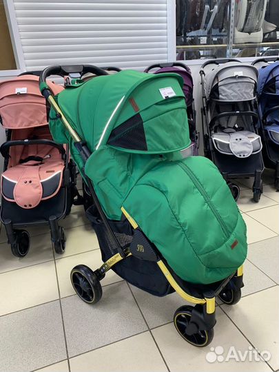 Прогулочная коляска новая