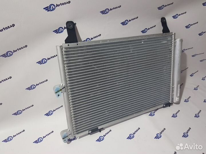 Радиатор кондиционера Август на Лада Нива Тревел