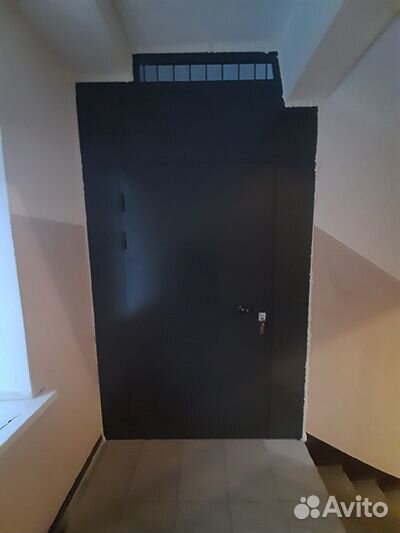 Дверь в тамбур