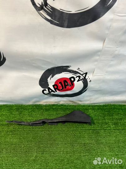 Защита замка капота(3) задняя Lexus Rx450H GYL10