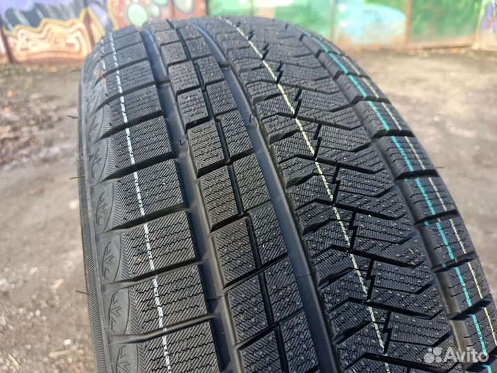 Triangle PL02 225/55 R18 102V