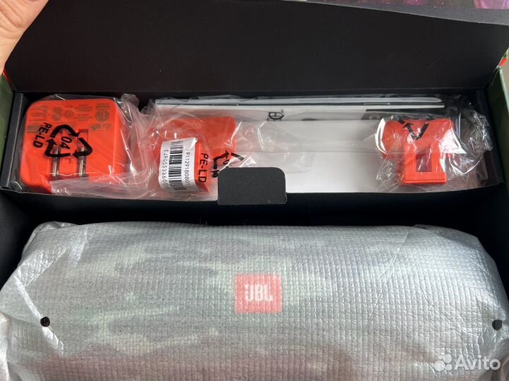 Портативная колонка jbl charge 3