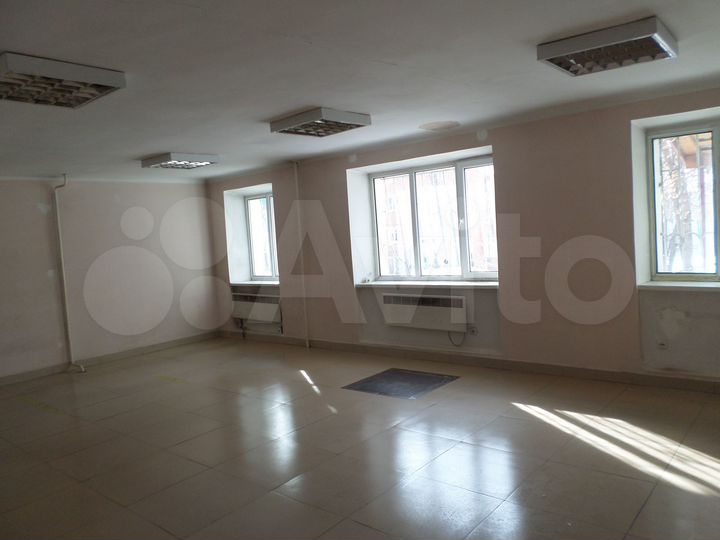 Торговое помещение, 160 м²