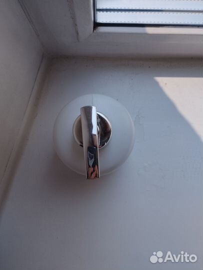 Дозатор для жидкого мыла