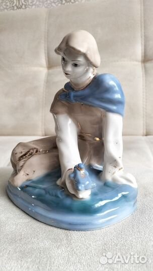 Статуэтка иван царевич и лягушка