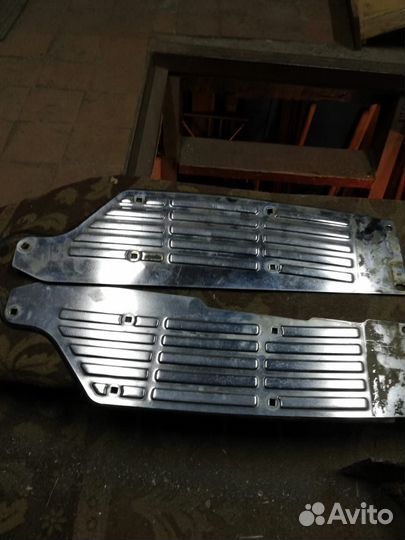 Накладки заднего бампера Pajero/Montero 2